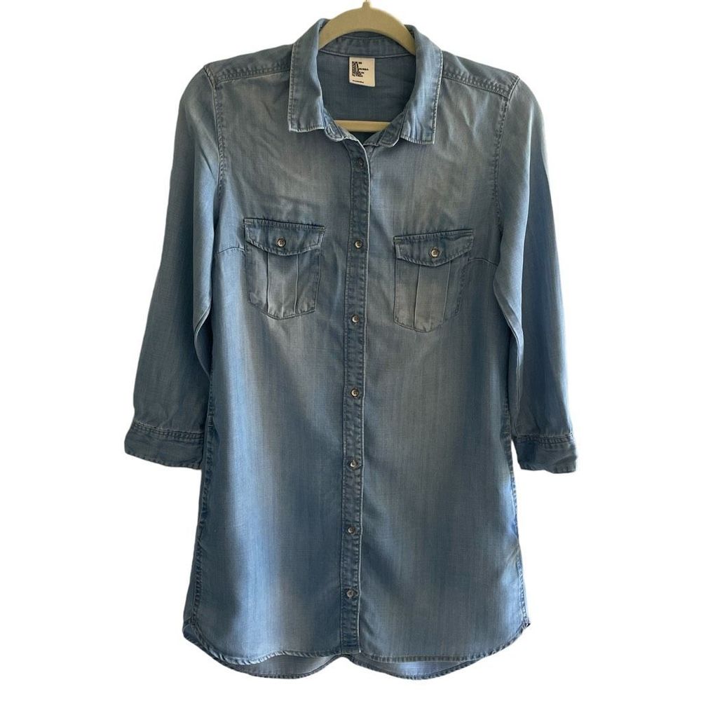 H&M Chambray Denim Blue Button Up Tunic Top Shirt Dress Women’s Size 8 Medium
